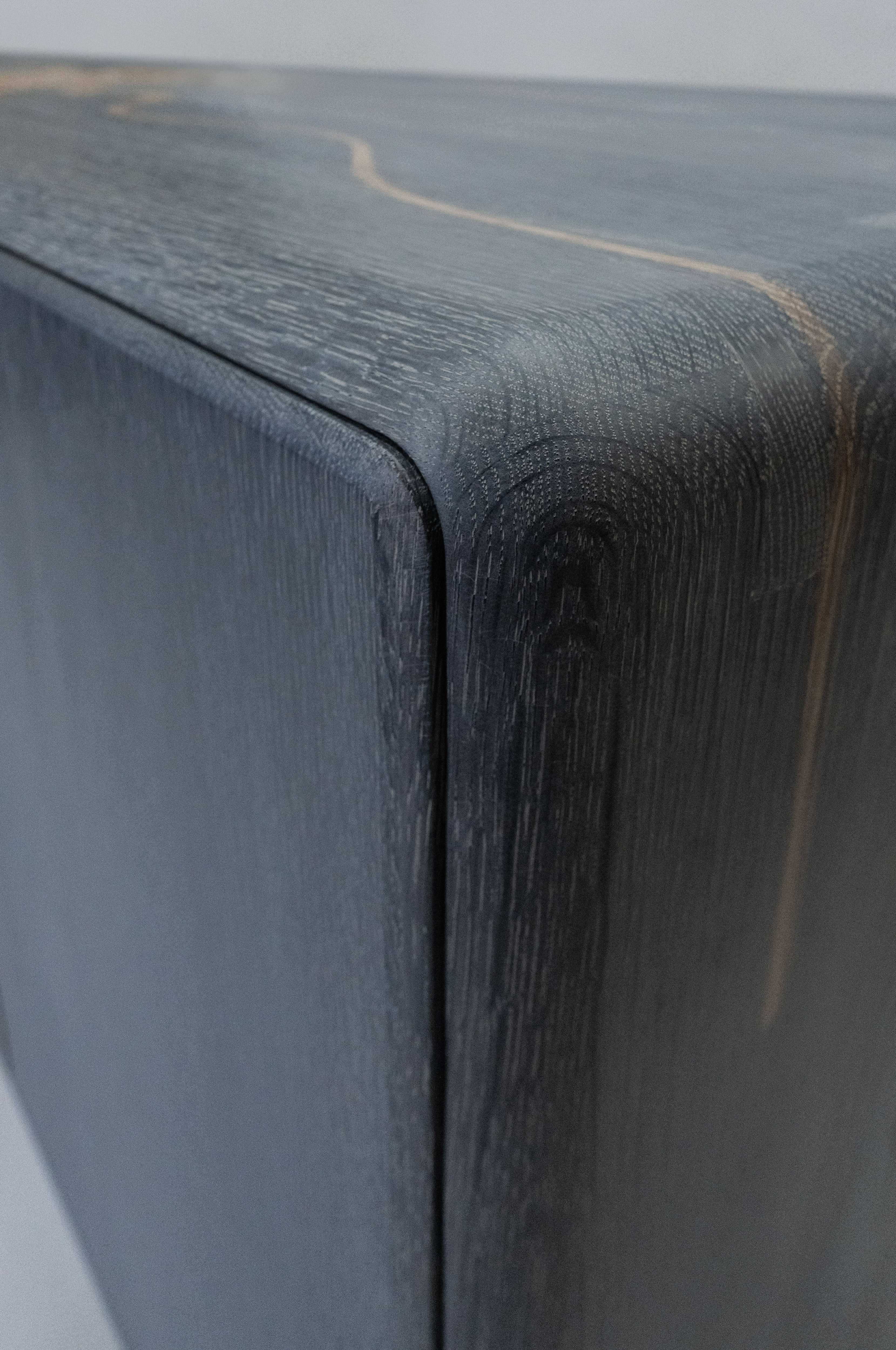 OXALINO™ Cloud Drip Cabinet