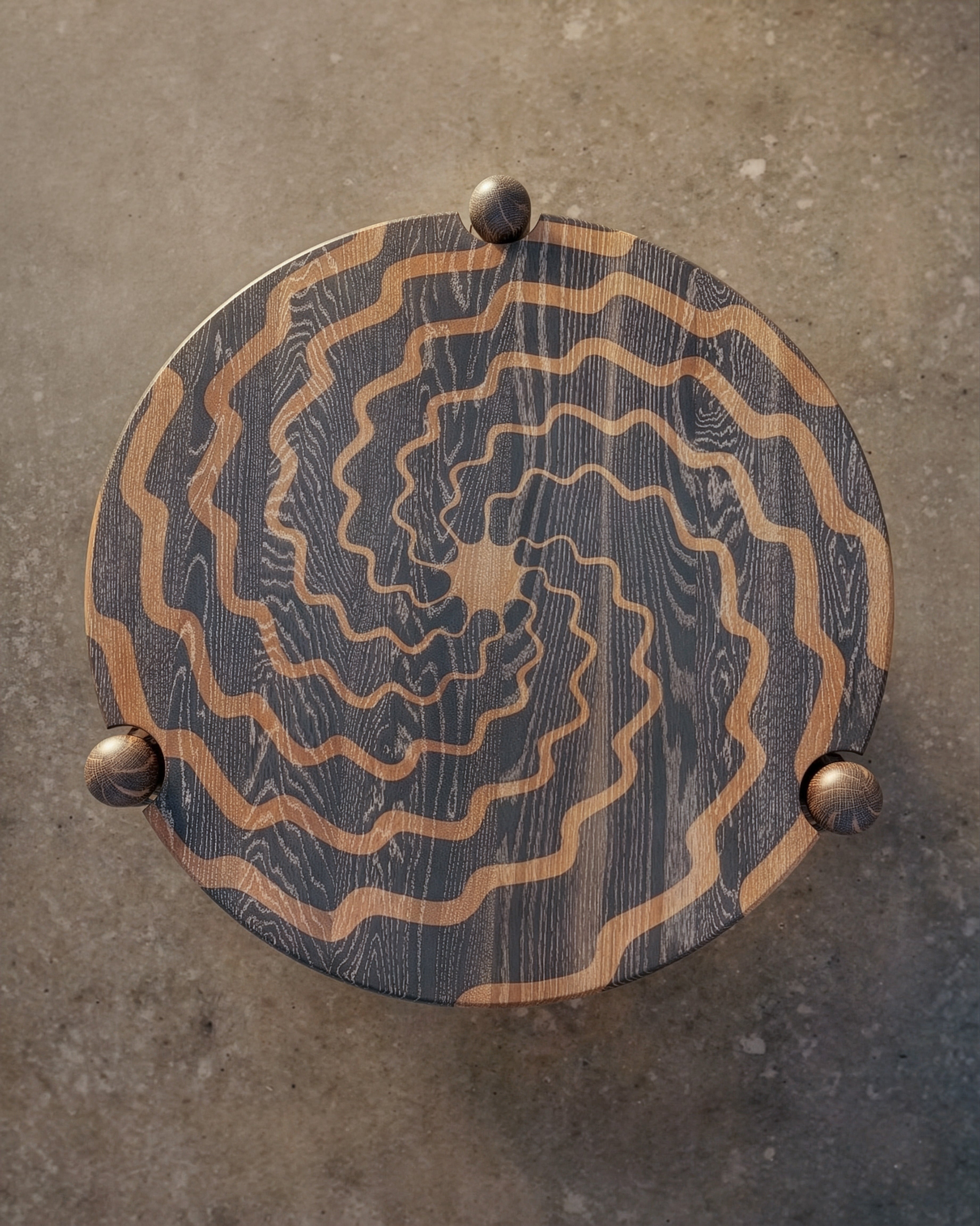 OXALINO™ Hurricane Captain’s Table 42"