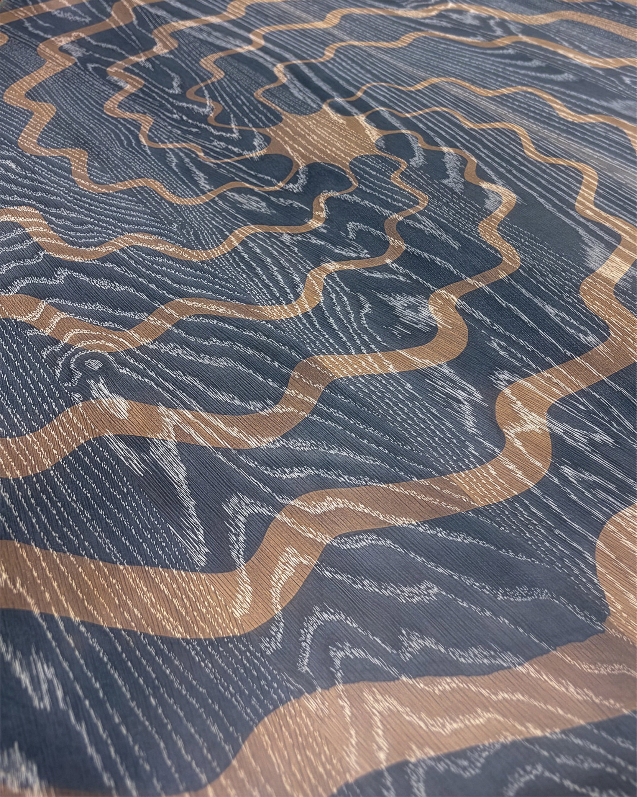 OXALINO™ Hurricane Captain’s Table 42"