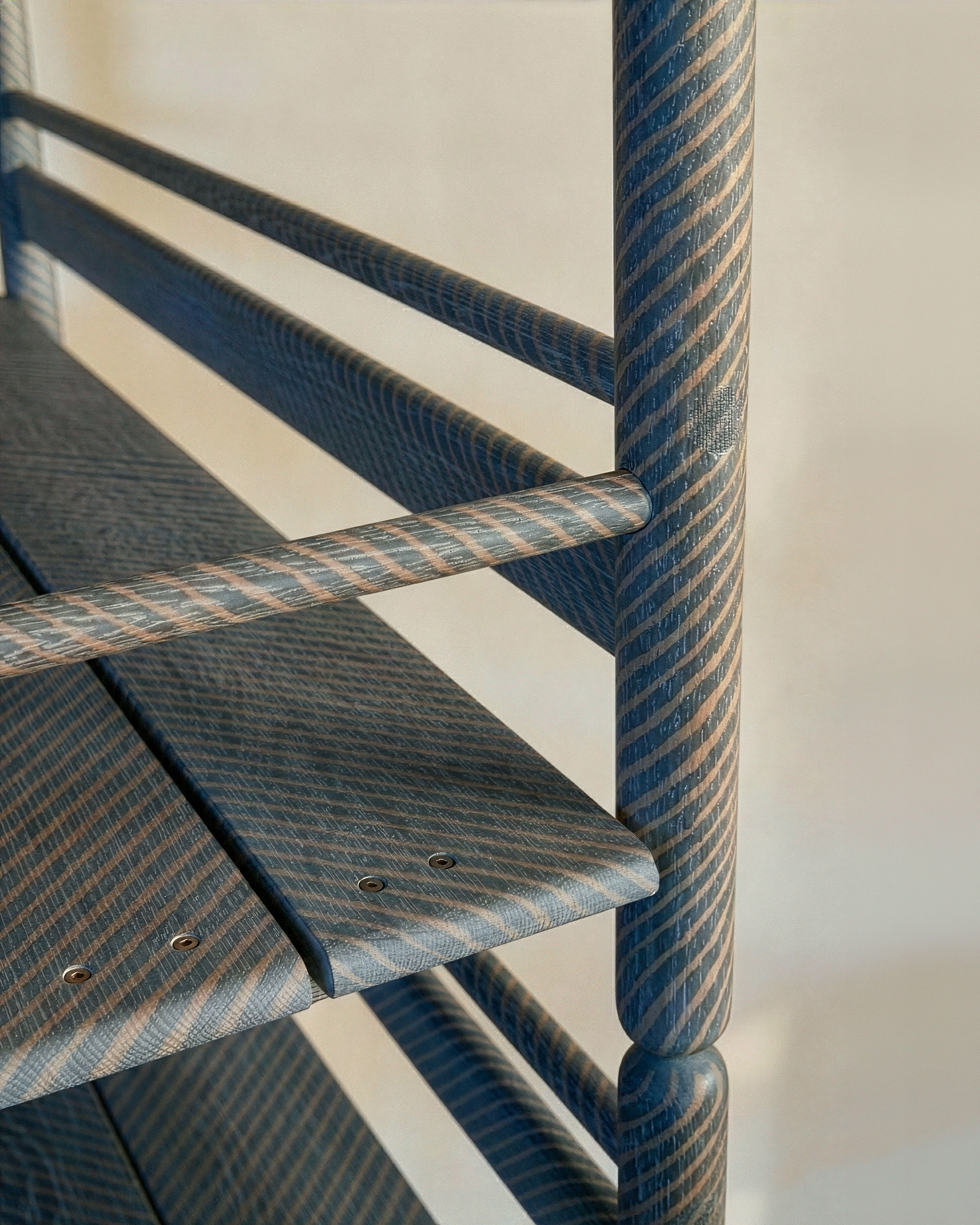 Wave Shelving
