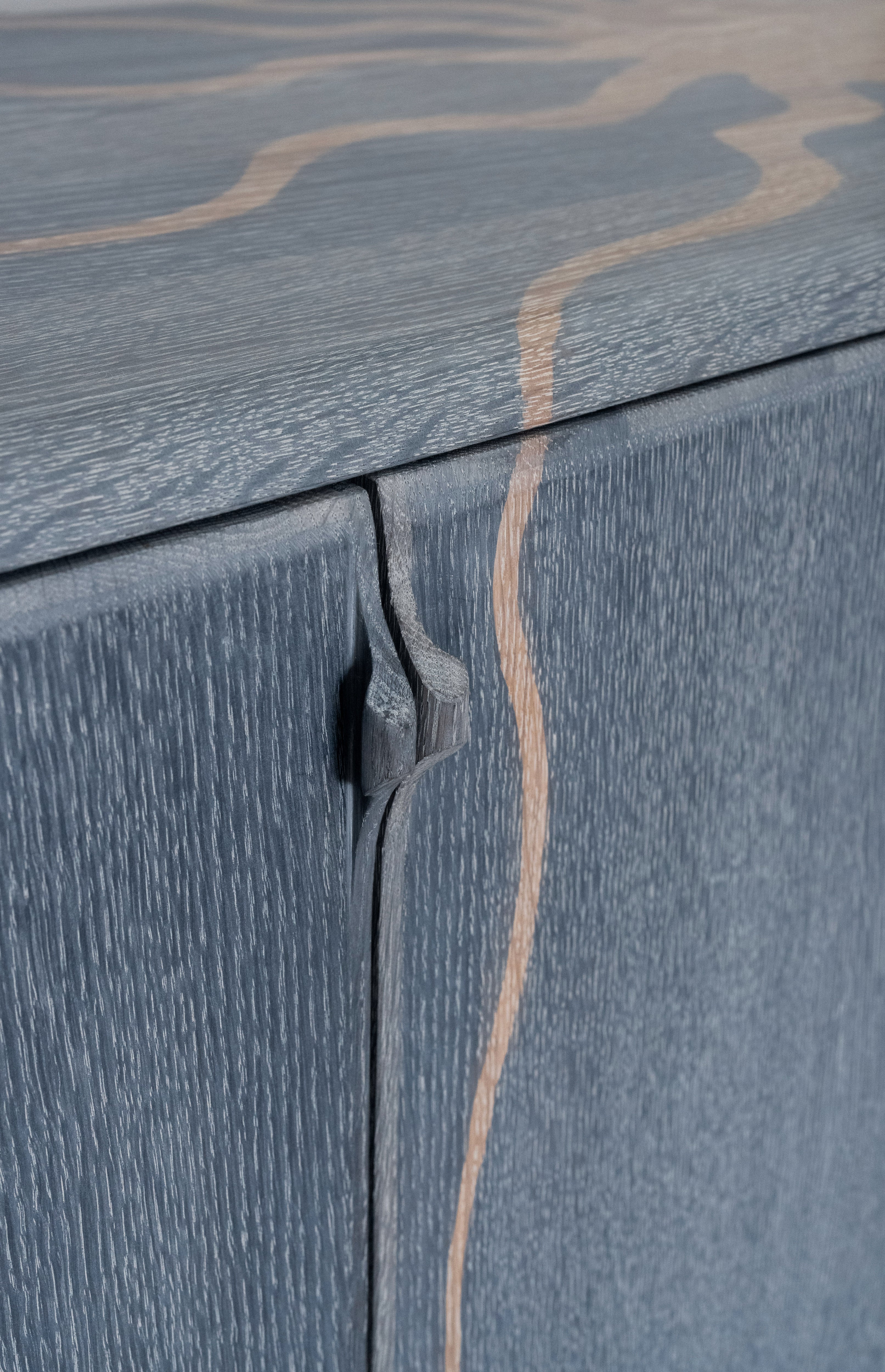 OXALINO™ Cloud Drip Cabinet