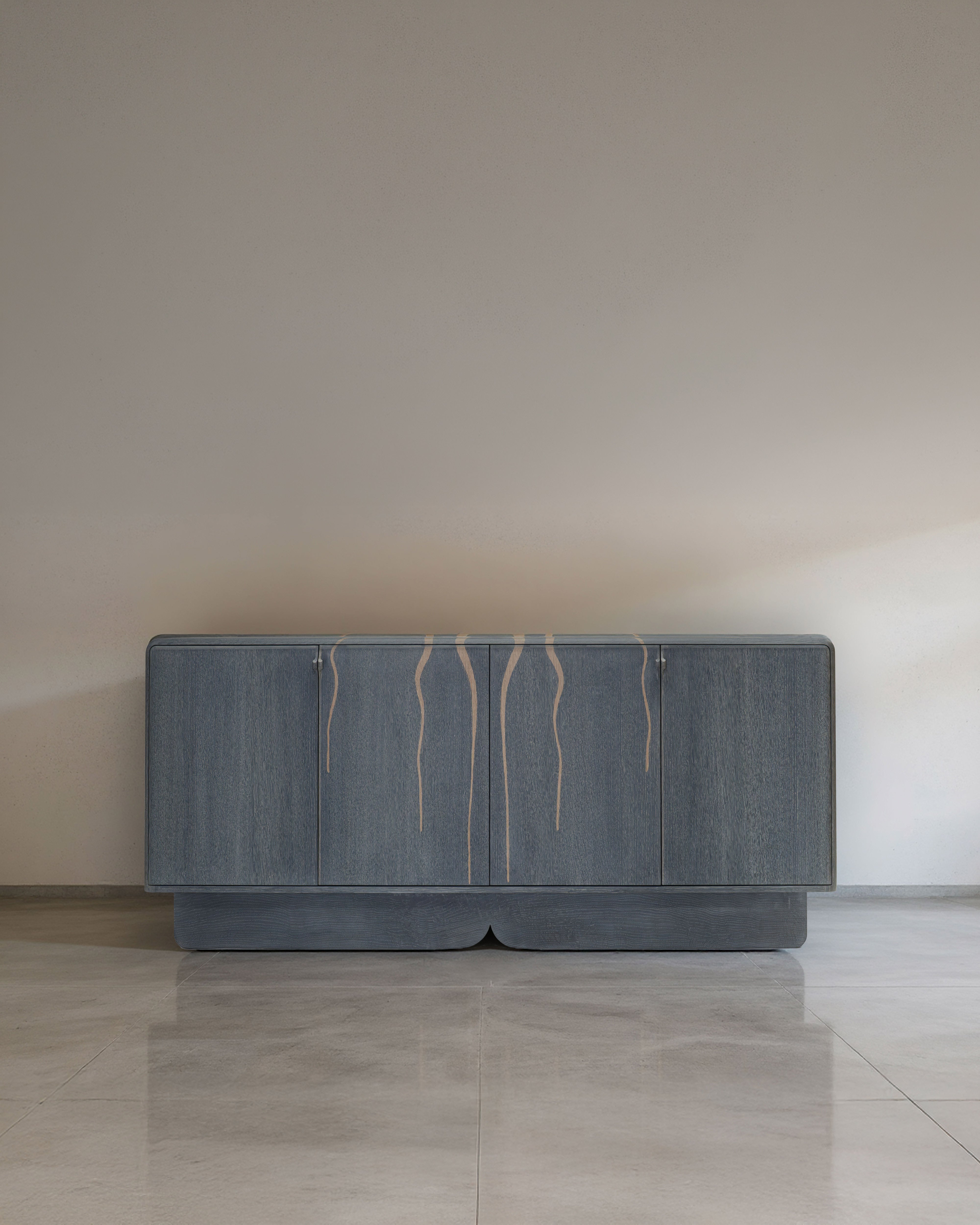 OXALINO™ Cloud Drip Cabinet