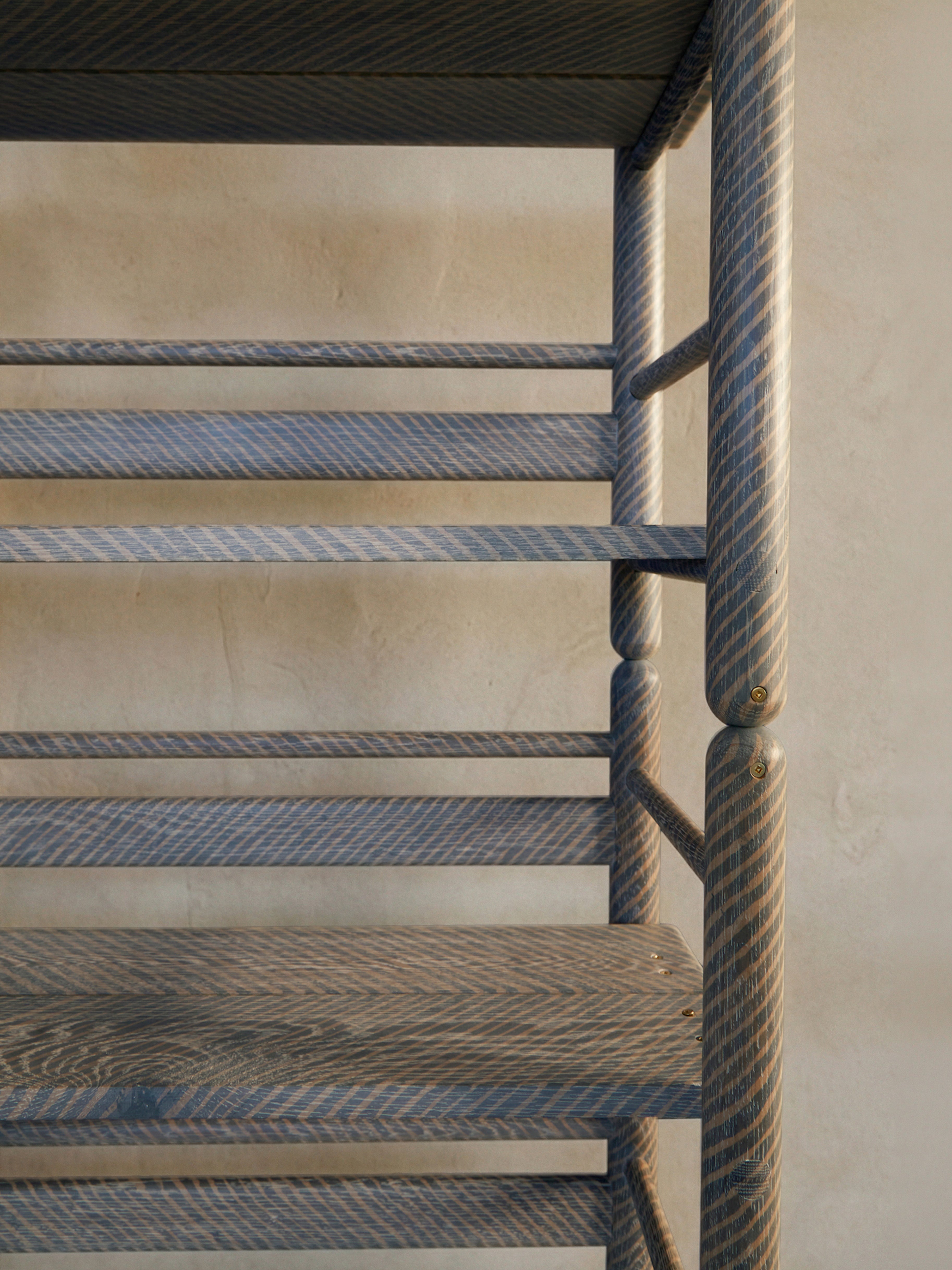 Wave Shelving